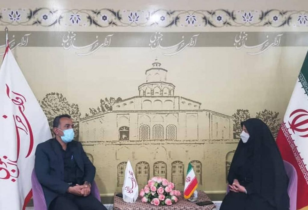 نگاه توسعه ای استان باید به داخل باشد:
